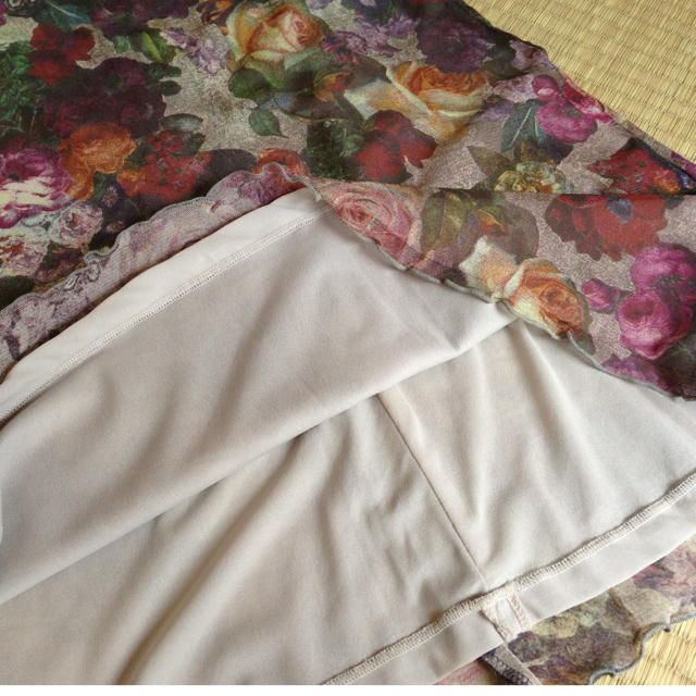 L'EST ROSE(レストローズ)のL'EST ROSE スカート レディースのスカート(ひざ丈スカート)の商品写真