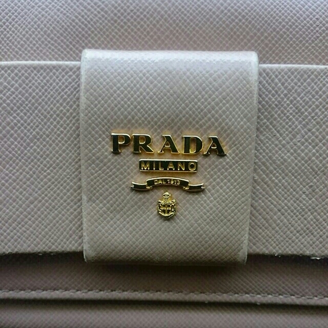 PRADA(プラダ)のまんぞくさん様専用。プラダ長財布 レディースのファッション小物(財布)の商品写真