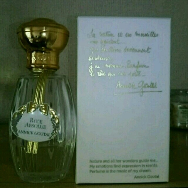 Annick Goutal(アニックグタール)の★ソニア様ご専用★アニックダクール ローズ アプソリュ オード パルファム コスメ/美容の香水(香水(女性用))の商品写真