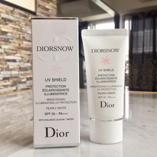 ディオール(Dior)のお値下げ♡新品未使用♡薬用日焼け止め☆ディオール スノー UVシールド50 (日焼け止め/サンオイル)