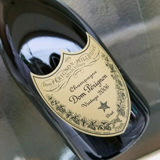 ドンペリニヨン(Dom Pérignon)のドンペリ(シャンパン/スパークリングワイン)