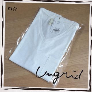 アングリッド(Ungrid)の【新品】Vネックポケットtee(Tシャツ(半袖/袖なし))