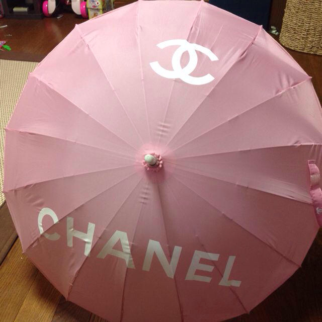 CHANEL(シャネル)のmachiruda6様専用出品 レディースのファッション小物(傘)の商品写真