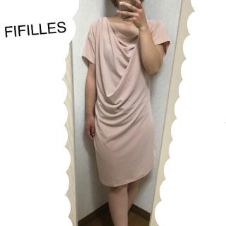 ビーシービージーマックスアズリア(BCBGMAXAZRIA)のフリルミッキー様専用 フィフィーユ ワンピース ピンク(ひざ丈ワンピース)