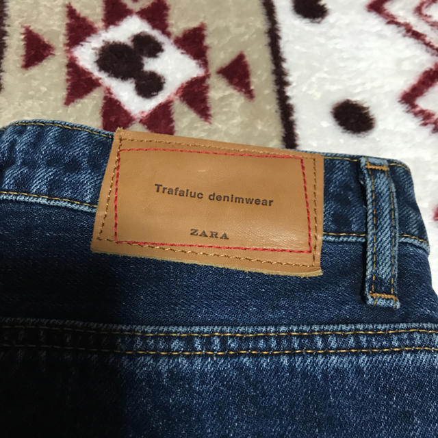 ZARA(ザラ)のZARA ダメージデニム レディースのパンツ(デニム/ジーンズ)の商品写真