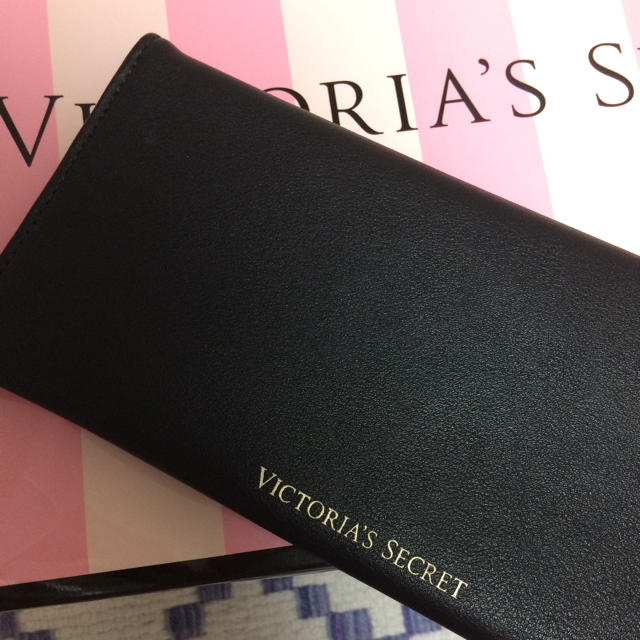 Victoria's Secret(ヴィクトリアズシークレット)のVICTORIA＇S SECRET ウォレット レディースのファッション小物(財布)の商品写真