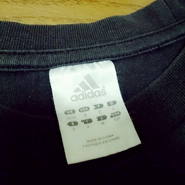 adidas(アディダス)のadidas ロゴＴシャツ レディースのトップス(Tシャツ(長袖/七分))の商品写真