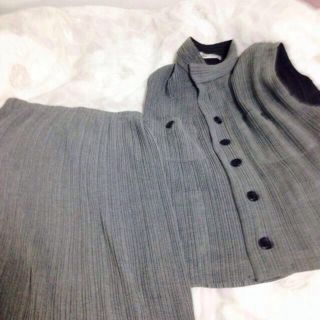 イッセイミヤケ(ISSEY MIYAKE)のIssey mistake ツーピース(ロングスカート)