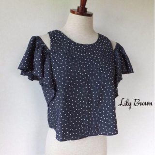 リリーブラウン(Lily Brown)のgakky様　専用　リリーブラウン オフショル　トップス(シャツ/ブラウス(半袖/袖なし))