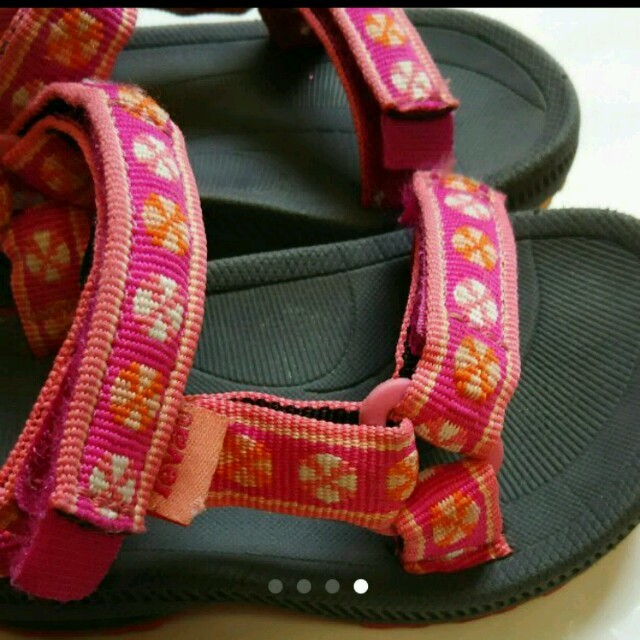 Teva(テバ)のteva サンダル 女の子 12cm キッズ/ベビー/マタニティのベビー靴/シューズ(~14cm)(サンダル)の商品写真