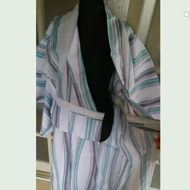 Kanebo(カネボウ)の定価18000円しっとり日本美人 縞柄 涼しげワンタッチゆかた レディースの水着/浴衣(浴衣)の商品写真