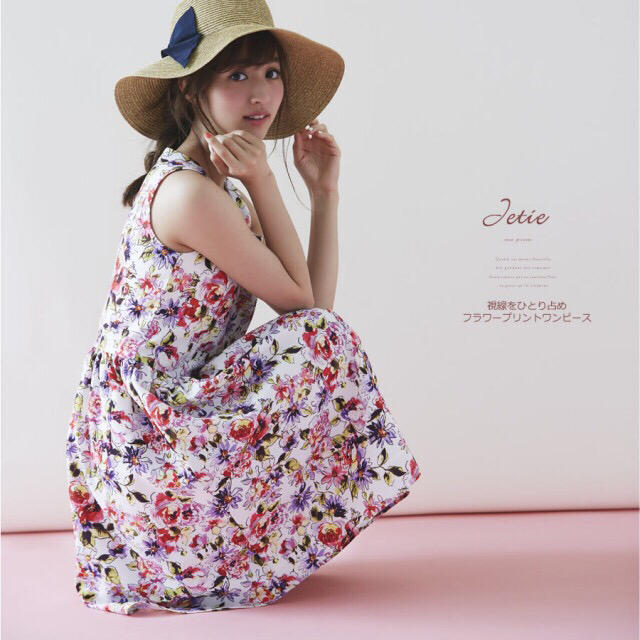 tocco(トッコ)の未使用タグ付き◇tocco closet 花柄ワンピース レディースのワンピース(ひざ丈ワンピース)の商品写真