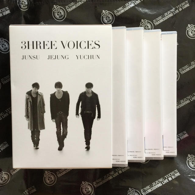 JYJ(ジェイワイジェイ)の★JYJ DVD★3HREE VOICES エンタメ/ホビーのDVD/ブルーレイ(その他)の商品写真