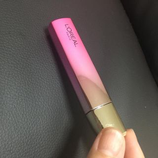 ロレアルパリ(L'Oreal Paris)のロレアルパリ ユイルカレス(リップグロス)