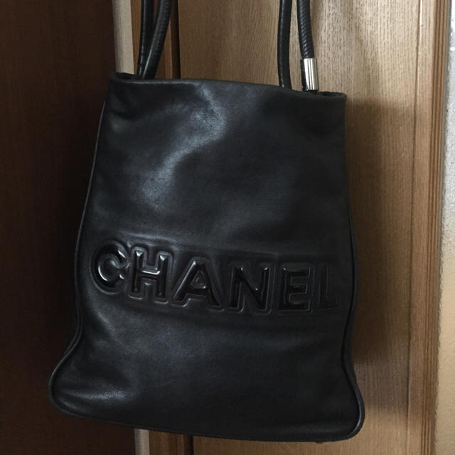 CHANEL(シャネル)のsakurako 様専用  CHANEL カメリア トートバック レディースのバッグ(トートバッグ)の商品写真