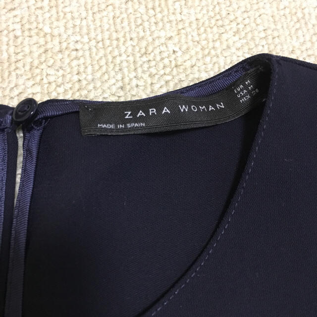 ZARA(ザラ)のZARA☆フレア袖ブラウス未使用☆ レディースのトップス(シャツ/ブラウス(半袖/袖なし))の商品写真