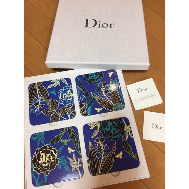Dior(ディオール)のDior ノベルティ コースター インテリア/住まい/日用品のキッチン/食器(テーブル用品)の商品写真
