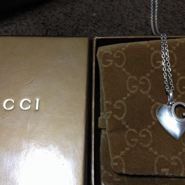 Gucci(グッチ)のGUCCI ネックレス 土日送料無料 レディースのアクセサリー(ネックレス)の商品写真