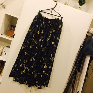 ウィゴー(WEGO)の花柄 ガウチョ ワイドパンツ vintage (カジュアルパンツ)