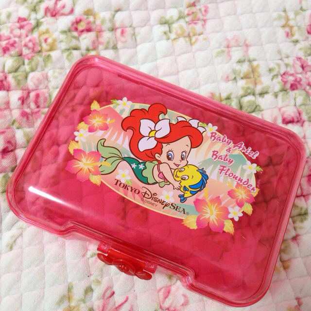 Disney アリエルとフランダーのお菓子ケースの通販 By St S Shop ディズニーならラクマ Disney アリエルとフランダーのお菓子ケースの通販 By St S Shop ディズニーならラクマ