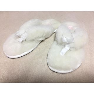 アグ(UGG)の豆豆ちゃん様専用UGG アグ ルームシューズ フラッフフラップフロップ23cm (スリッパ/ルームシューズ)