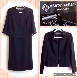 HARDY AMIES - 英国王室御用達ブラックフォーマルスーツの通販 by