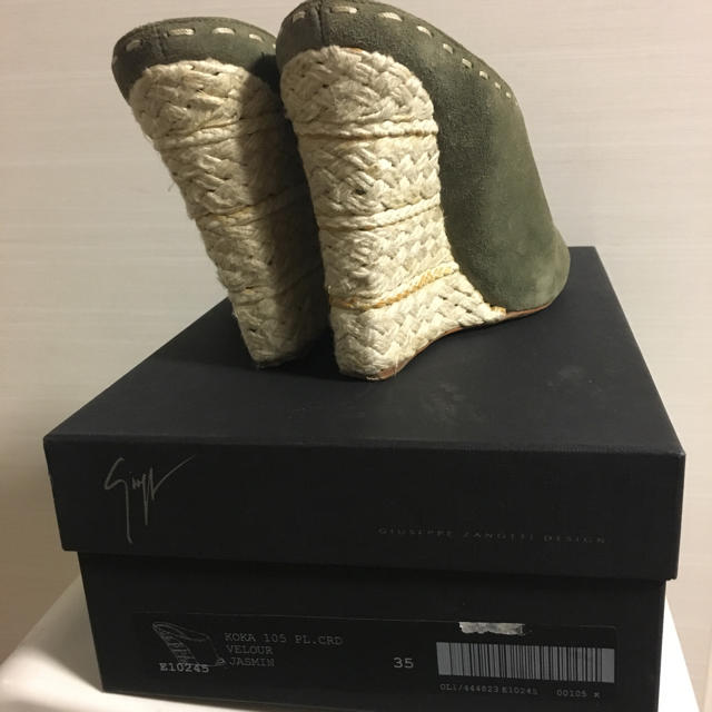 GIUZEPPE ZANOTTI(ジュゼッペザノッティ)のジュゼッペザノッティ ウェッジサンダル  スエード特別値下げ中 レディースの靴/シューズ(サンダル)の商品写真