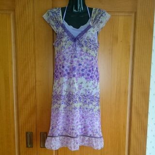 フェリシモ(FELISSIMO)の花柄シフォンワンピース(ひざ丈ワンピース)