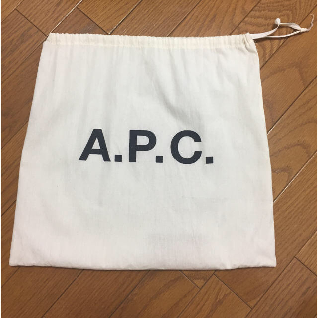 A.P.C(アーペーセー)のA.P.C. 巾着 レディースのバッグ(ショップ袋)の商品写真