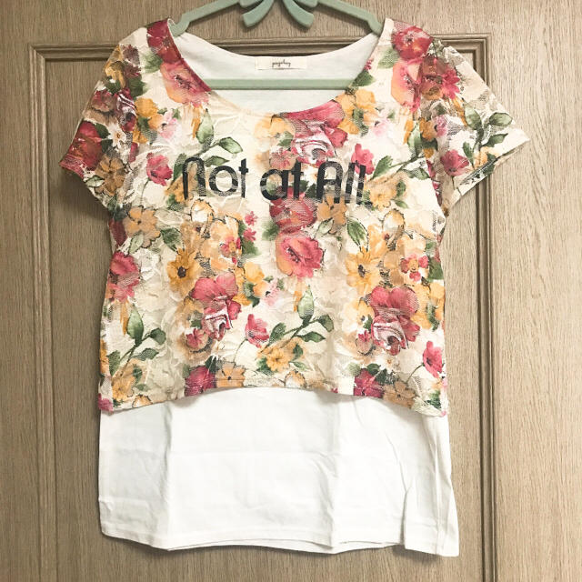 PAGEBOY(ページボーイ)のPAGEBOY 花柄レースＴシャツ レディースのトップス(Tシャツ(半袖/袖なし))の商品写真