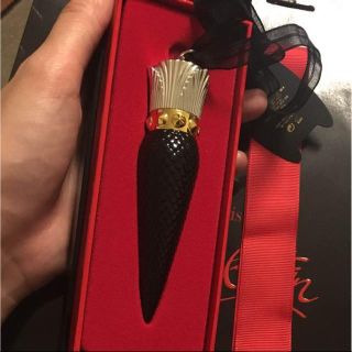 クリスチャンルブタン(Christian Louboutin)の新品 ルブタンルージュ 人気色001S(口紅)