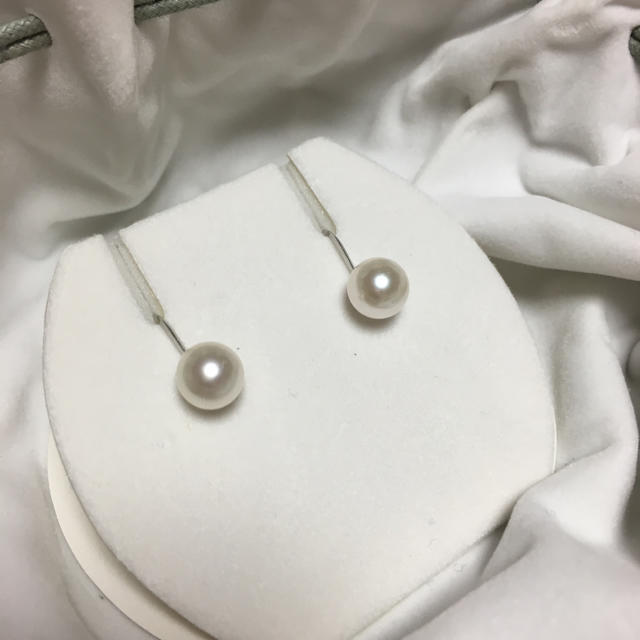 STAR JEWELRY(スタージュエリー)の【新品  未使用】STAR JEWELRY   パールイヤリング レディースのアクセサリー(イヤリング)の商品写真