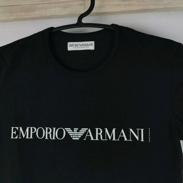 Emporio Armani(エンポリオアルマーニ)の2点セット！美品 エンポリオアルマーニ 半袖クルーネックTシャツ ブラック S レディースのトップス(Tシャツ(半袖/袖なし))の商品写真