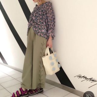 ダブルクローゼット(w closet)のタグ付き新品♡w closet♡レースアップパンツ(カジュアルパンツ)