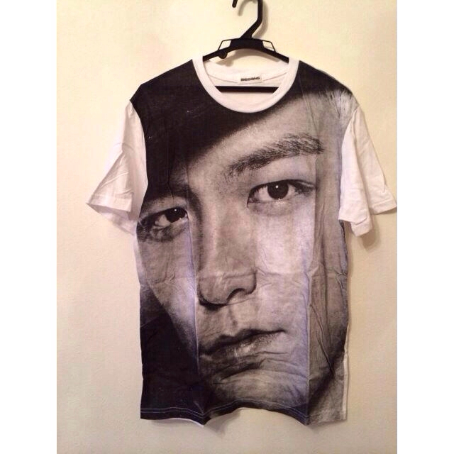 Bigbang★TOPT顔シャツ レディースのトップス(Tシャツ(半袖/袖なし))の商品写真