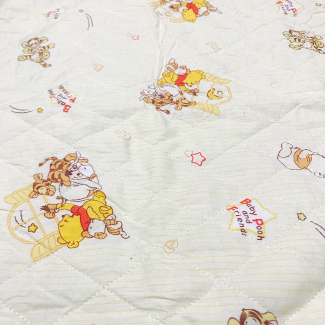 Disney(ディズニー)のケース付オムツ替えシート キッズ/ベビー/マタニティのおむつ/トイレ用品(おむつ替えマット)の商品写真