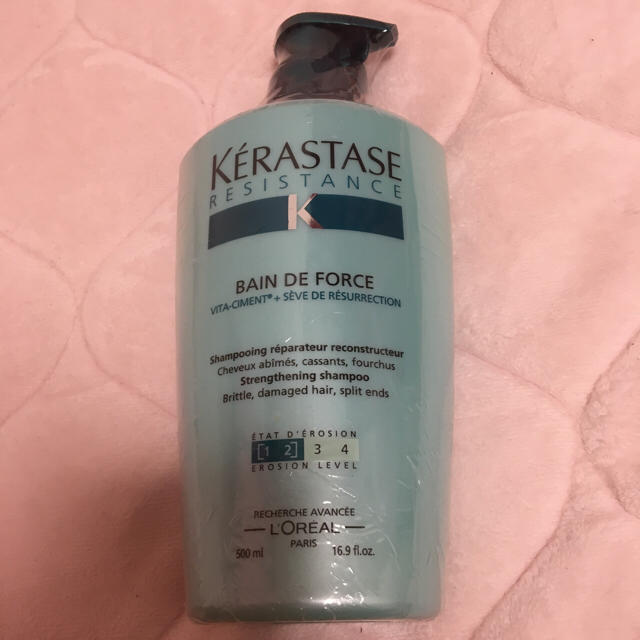 KERASTASE(ケラスターゼ)のyoki♡様専用☆新品未使用未開封☆ケラスターゼ ダメージ補修シャンプー コスメ/美容のヘアケア/スタイリング(シャンプー)の商品写真