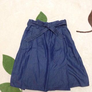 ギャップ(GAP)のGAP♡デニムリボン付きスカート(ひざ丈スカート)