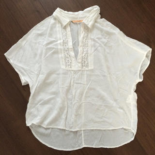 ピンクアドべ(PINK ADOBE)のシャツ チュニック 白(シャツ/ブラウス(半袖/袖なし))