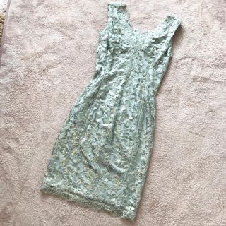 タダシショウジ(TADASHI SHOJI)の美品 TADASHI SHOJI＊タダシショージ＊スパンコールドレス 0(ミディアムドレス)