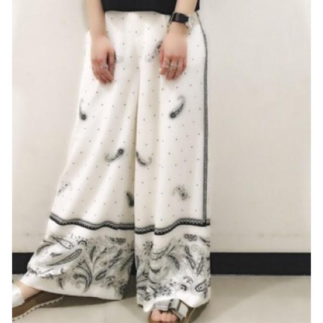 Jeanasis 新品タグ付き ジーナシス ペイズリー柄リラックスワイドパンツ 白の通販 By Love Peace S Shop ジーナシス ならラクマ Jeanasis 新品タグ付き ジーナシス ペイズリー柄リラックスワイドパンツ 白の通販 By Love Peace S Shop ジーナシス ならラクマ