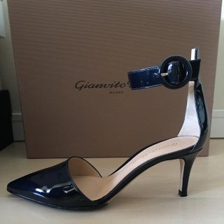 ジャンヴィットロッシ(Gianvito Rossi)のジャンヴィトロッシ パンプス Gianvito Rossi 35ハーフ(ハイヒール/パンプス)