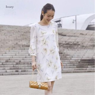 トッコ(tocco)の【新品】tocco closet/袖透け水彩フラワープリントワンピース(ひざ丈ワンピース)