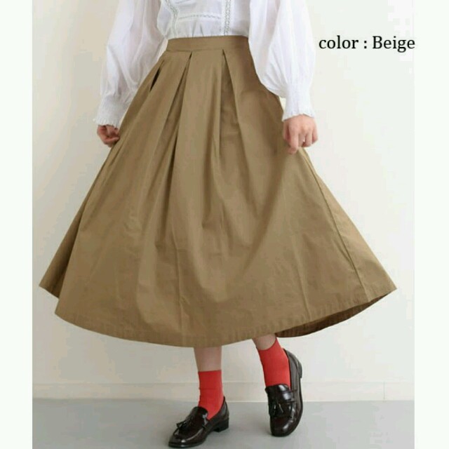 merlot(メルロー)の今季♡メルロー コットンフレアスカート ベージュ レディースのスカート(ひざ丈スカート)の商品写真