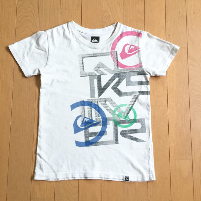 QUIKSILVER(クイックシルバー)のQuicksilver  Tシャツ   140cm キッズ/ベビー/マタニティのキッズ服男の子用(90cm~)(Tシャツ/カットソー)の商品写真