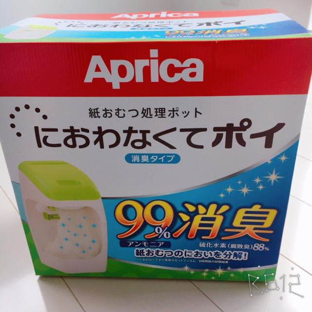 Aprica(アップリカ)の【送料込み！新品！未開封！アップリカ】におわなくてポイ☆消臭タイプカセット付 キッズ/ベビー/マタニティのおむつ/トイレ用品(紙おむつ用ゴミ箱)の商品写真