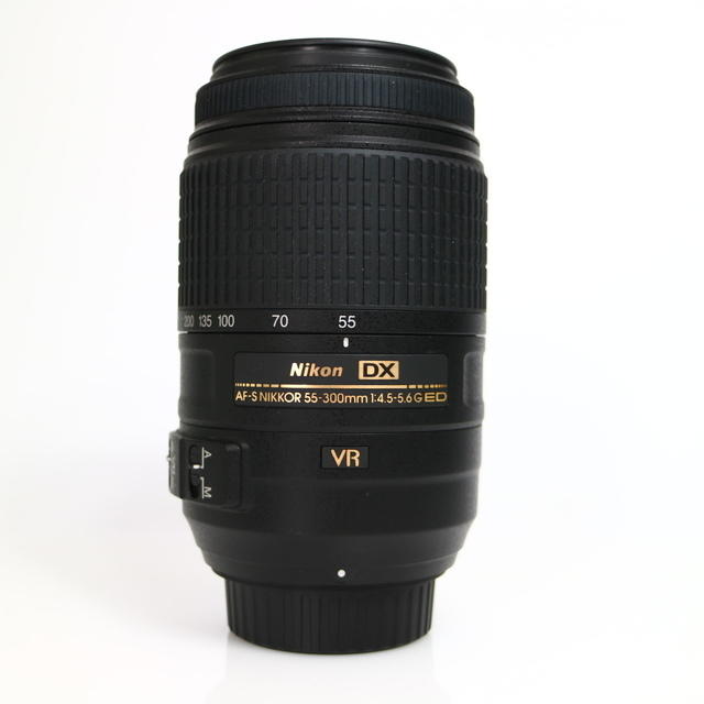 Nikon(ニコン)の★大人気超望遠レンズ★ニコン AF-S 55-300mm VR(手振れ補正)★ スマホ/家電/カメラのカメラ(デジタル一眼)の商品写真