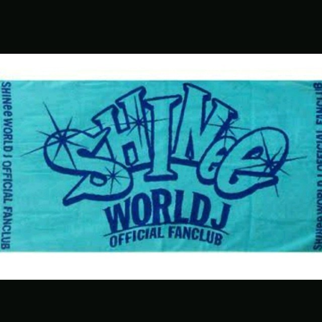 Shinee 前回ロゴshinee World J ﾌｧﾝｸﾗﾌﾞ限定ﾊﾞｽﾀｵﾙの通販 By ゆうき S Shop シャイニーならラクマ