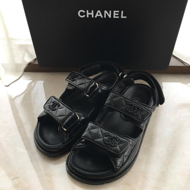 CHANEL - 2017 SS CHANEL スポーツサンダル 黒 希少 美品の通販 by マイコ's shop｜シャネルならラクマ