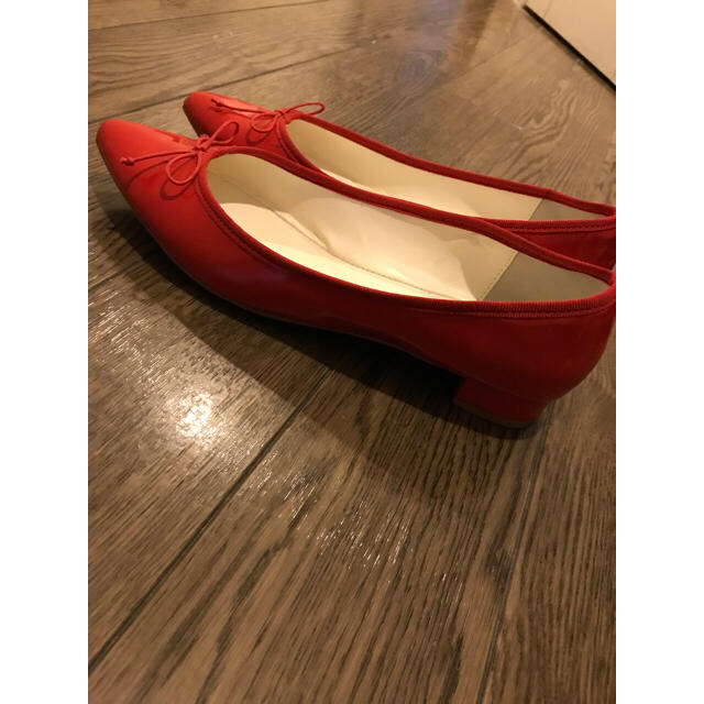 JEANASIS(ジーナシス)のお値下げ！【赤い靴の女の子♡】JEANASiS 赤エナメル フラットパンプス レディースの靴/シューズ(バレエシューズ)の商品写真